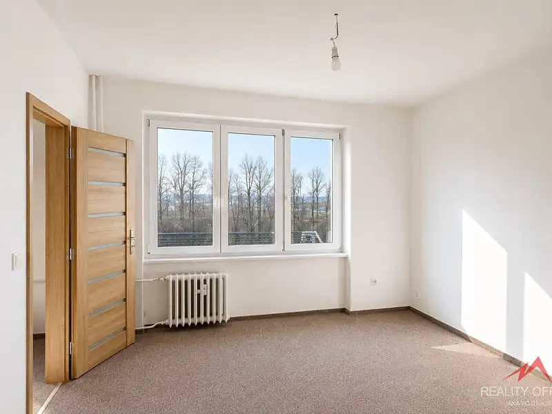 Pronájem bytu 1+1 36 m², Děčín – náhled fotky 2