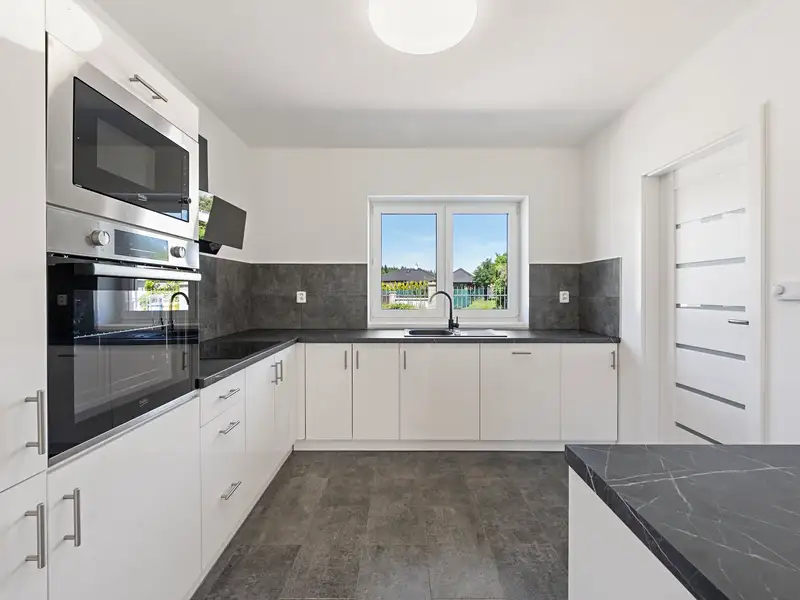 Prodej rodinného domu 107 m², pozemek 901 m², Mukařov – náhled fotky 3