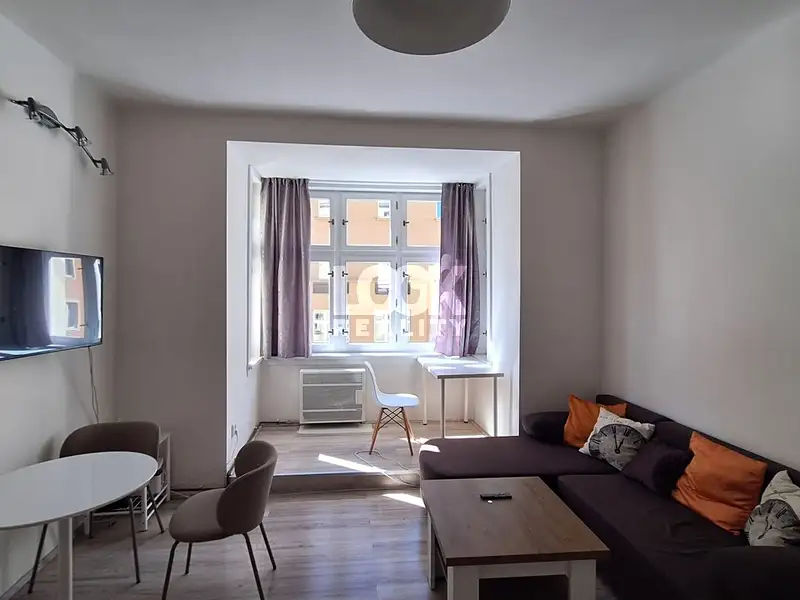 Pronájem bytu 2+1 55 m², Praha – náhled fotky 2