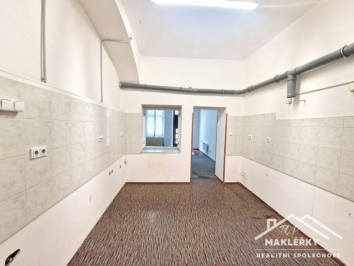 Pronájem obchodního prostoru 75 m² – fotografie 5