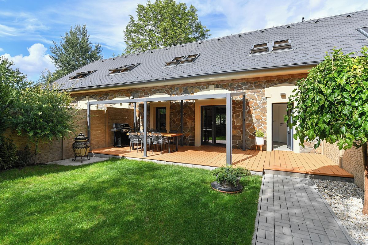 Prodej rodinného domu 144 m², pozemek 244 m²