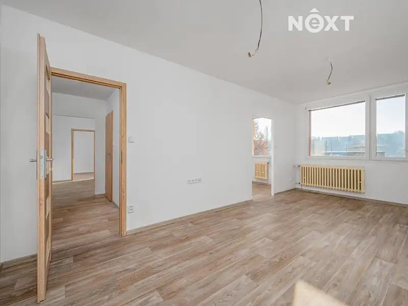 Pronájem bytu 3+1 76 m², Praha – náhled fotky 1