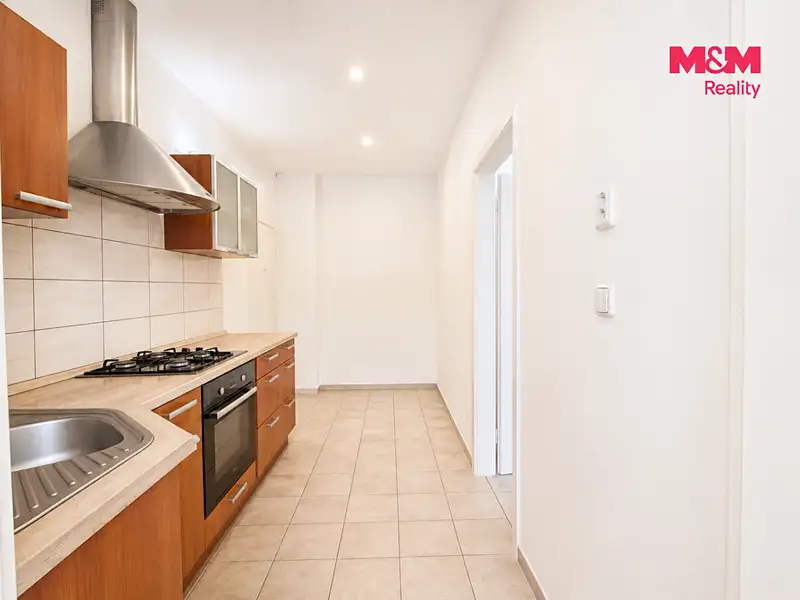 Prodej bytu 1+1 53 m², Praha – náhled fotky 2