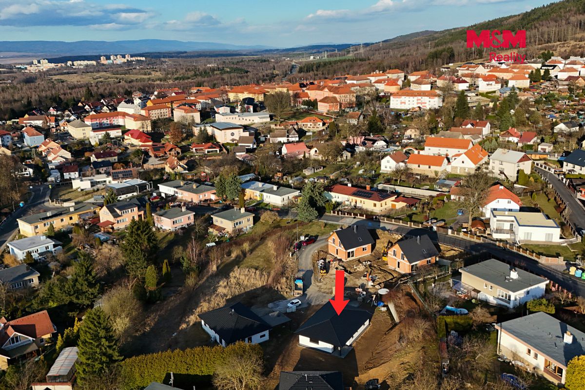 Prodej rodinného domu 138 m², pozemek 937 m² – fotografie 3
