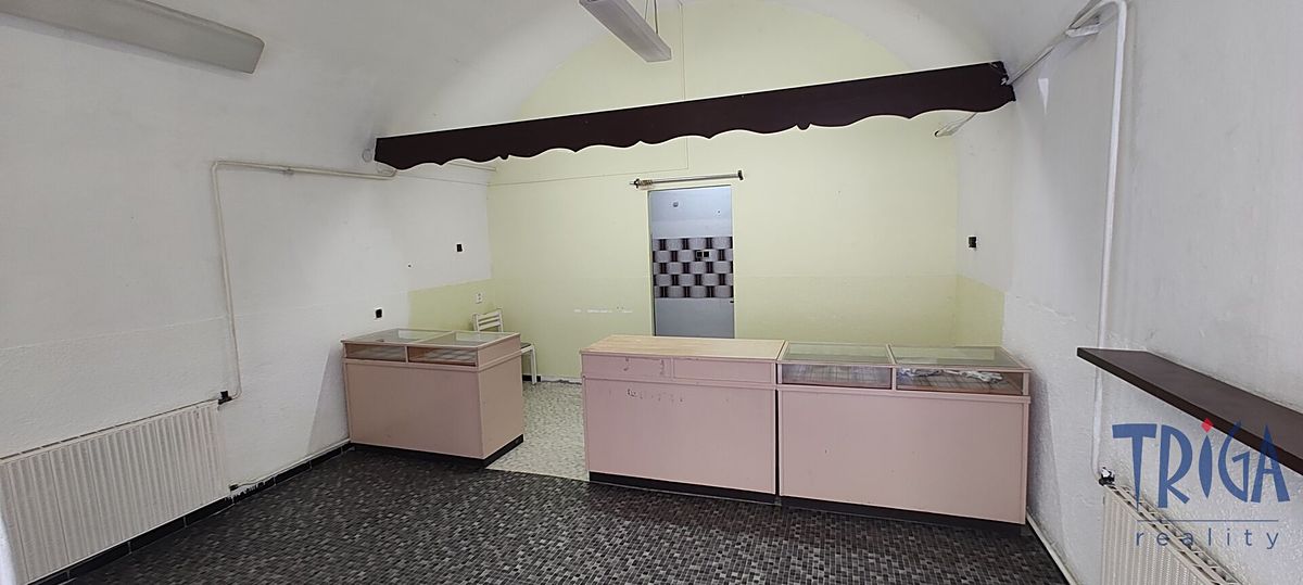 Pronájem kanceláře 54 m² – fotografie 3