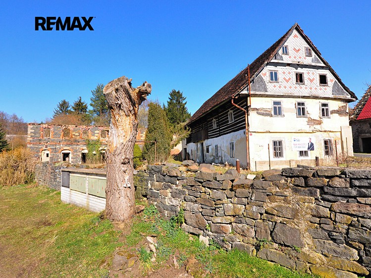 Haus zum Kauf, 300 m² (1 von 35)