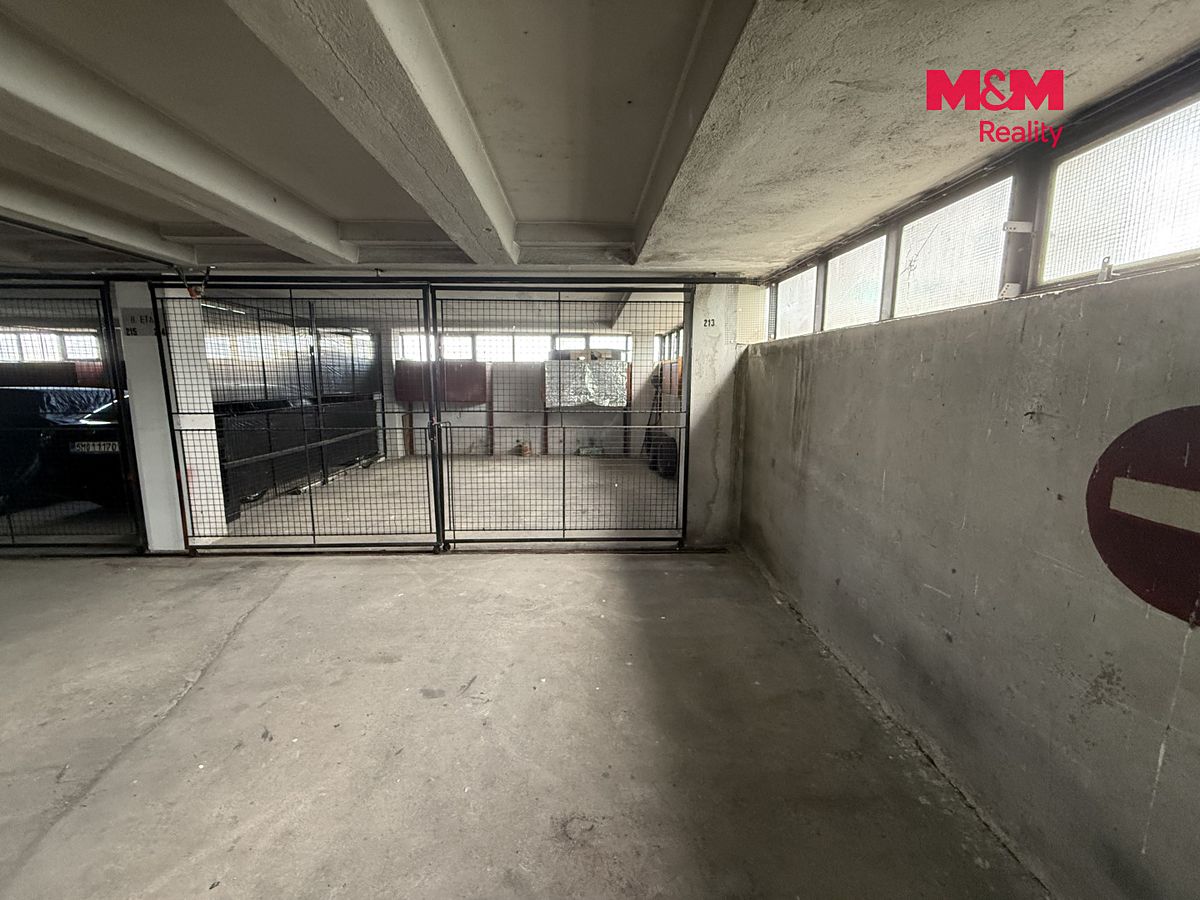 Prodej garážového stání 13 m² – fotografie 2