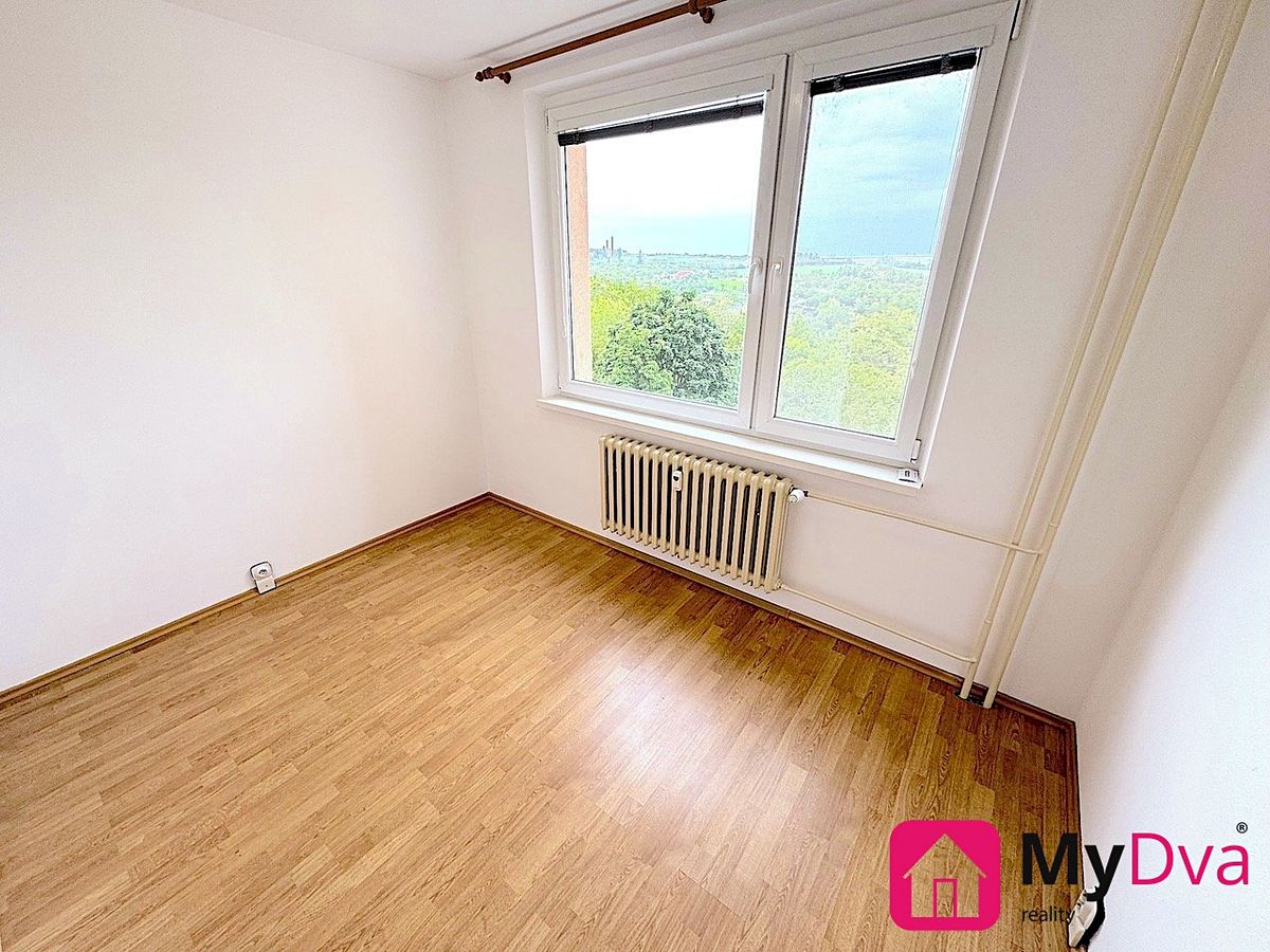 Pronájem bytu 2+kk 38 m² – fotografie 3