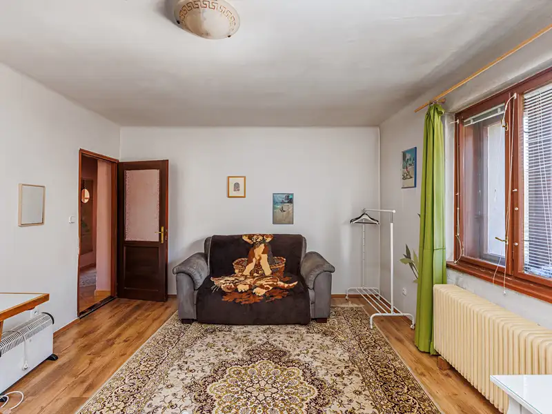 Prodej rodinného domu 196 m², pozemek 1669 m², Všenory – náhled fotky 2