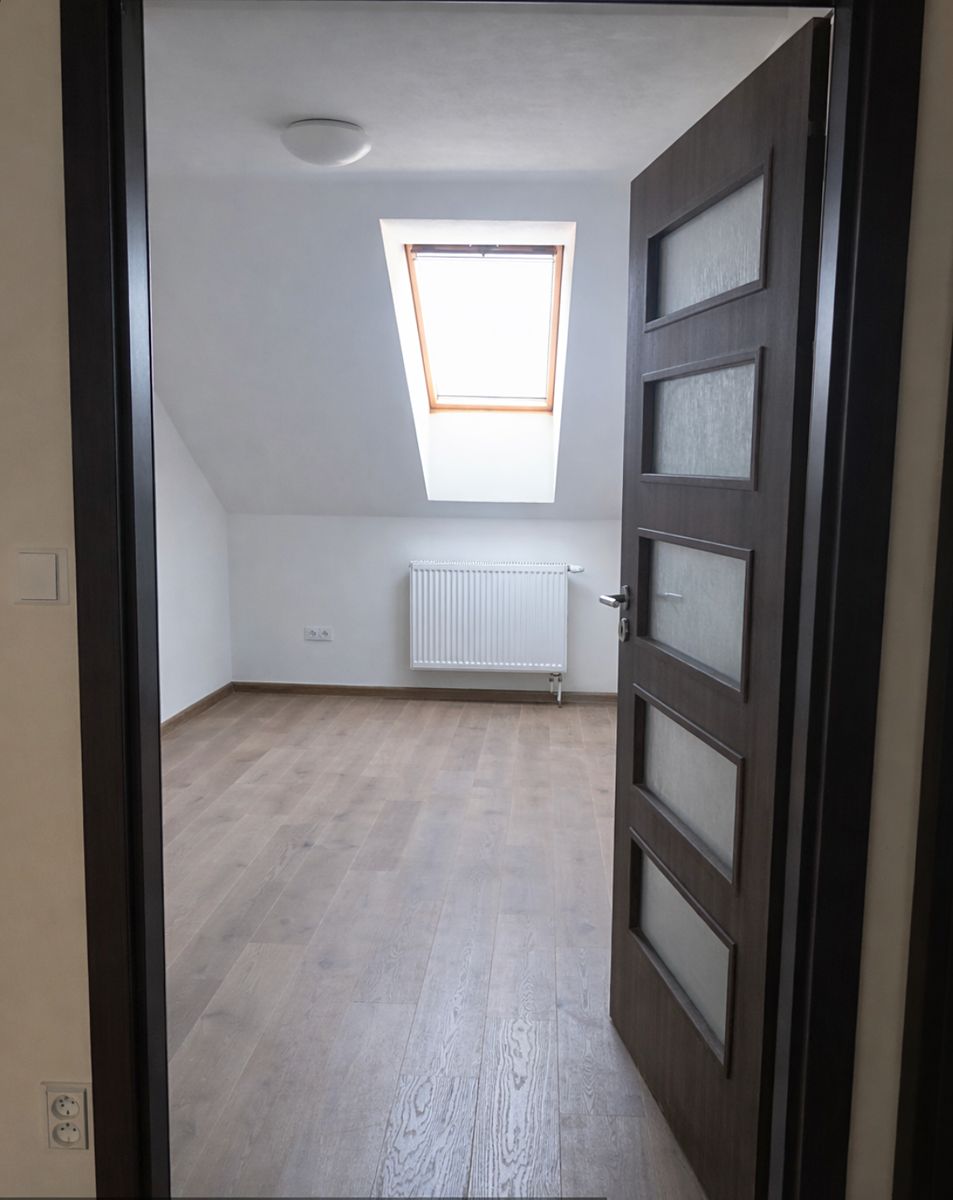 Pronájem bytu 3+kk 83 m² – fotografie 2