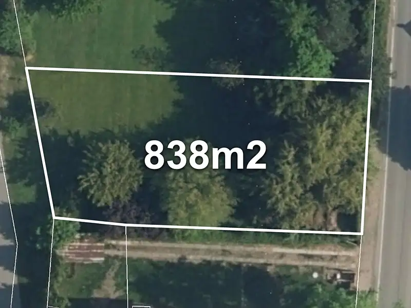 Prodej stavebního pozemku 838 m², Semčice – náhled fotky 2