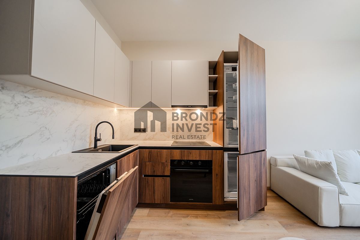 Pronájem bytu 2+kk 48 m² – fotografie 4