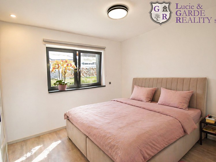 Prodej domu, 160 m² (8 z 33)