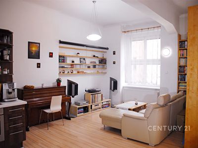 Pronájem bytu 3+kk 87 m²