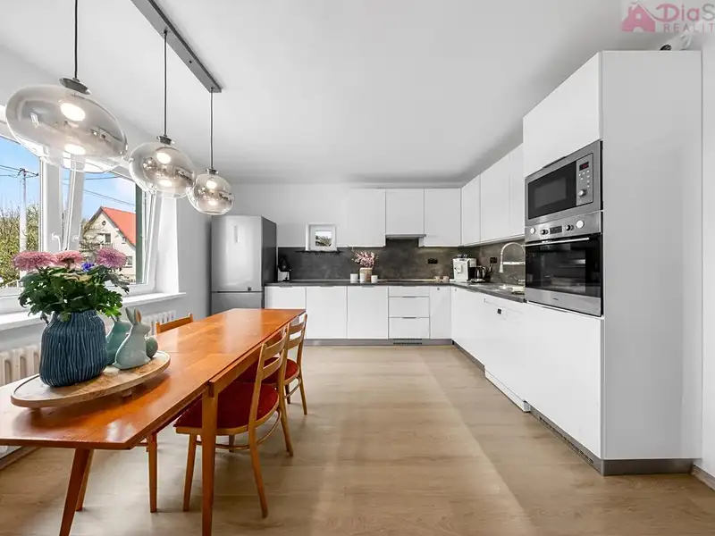 Prodej rodinného domu 190 m², pozemek 565 m², Hovězí – náhled fotky 1