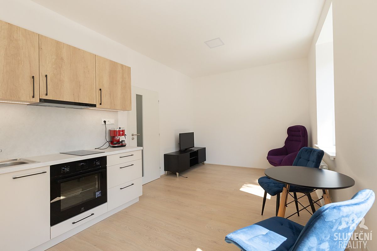 Pronájem bytu 2+kk 32 m²