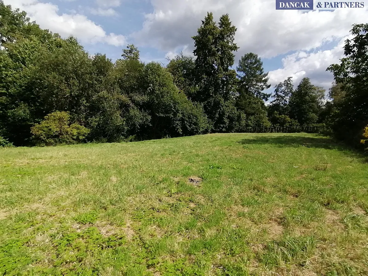 Prodej stavebního pozemku 3094 m²