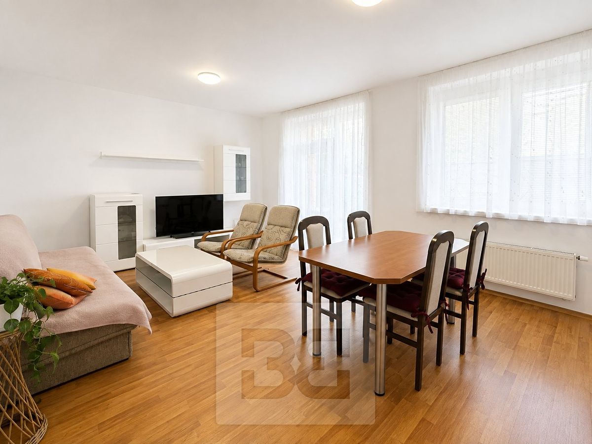 Pronájem bytu 3+kk 90 m²