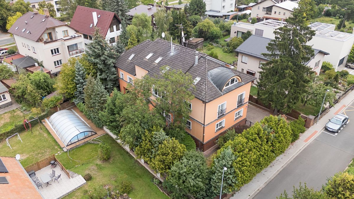 Prodej komerční nemovitosti 665 m²