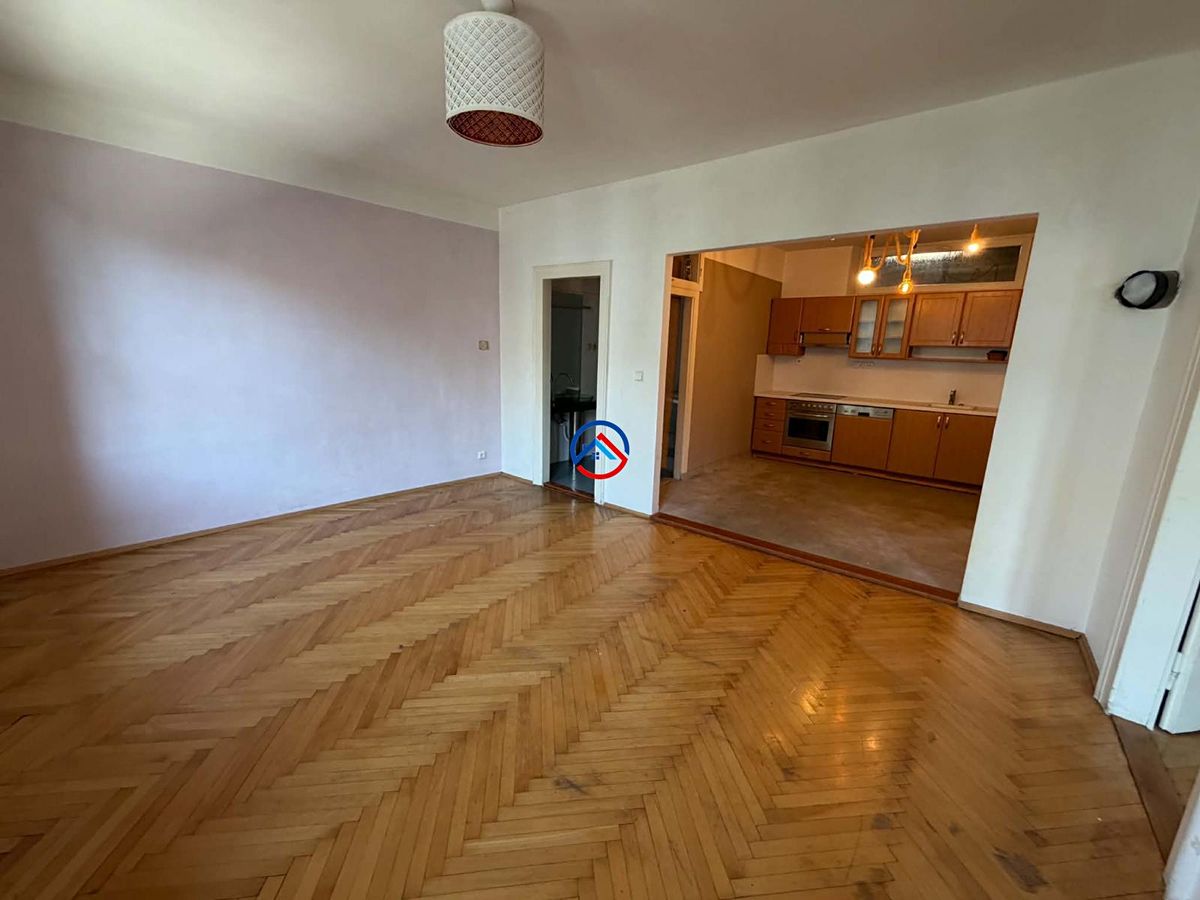 Pronájem bytu 3+1 86 m² – fotografie 4