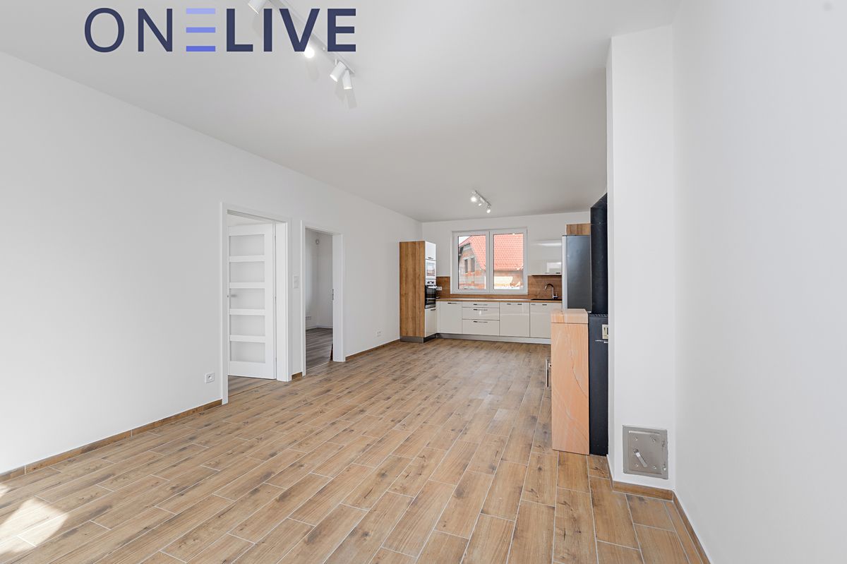 Prodej rodinného domu 92 m², pozemek 704 m² – fotografie 4