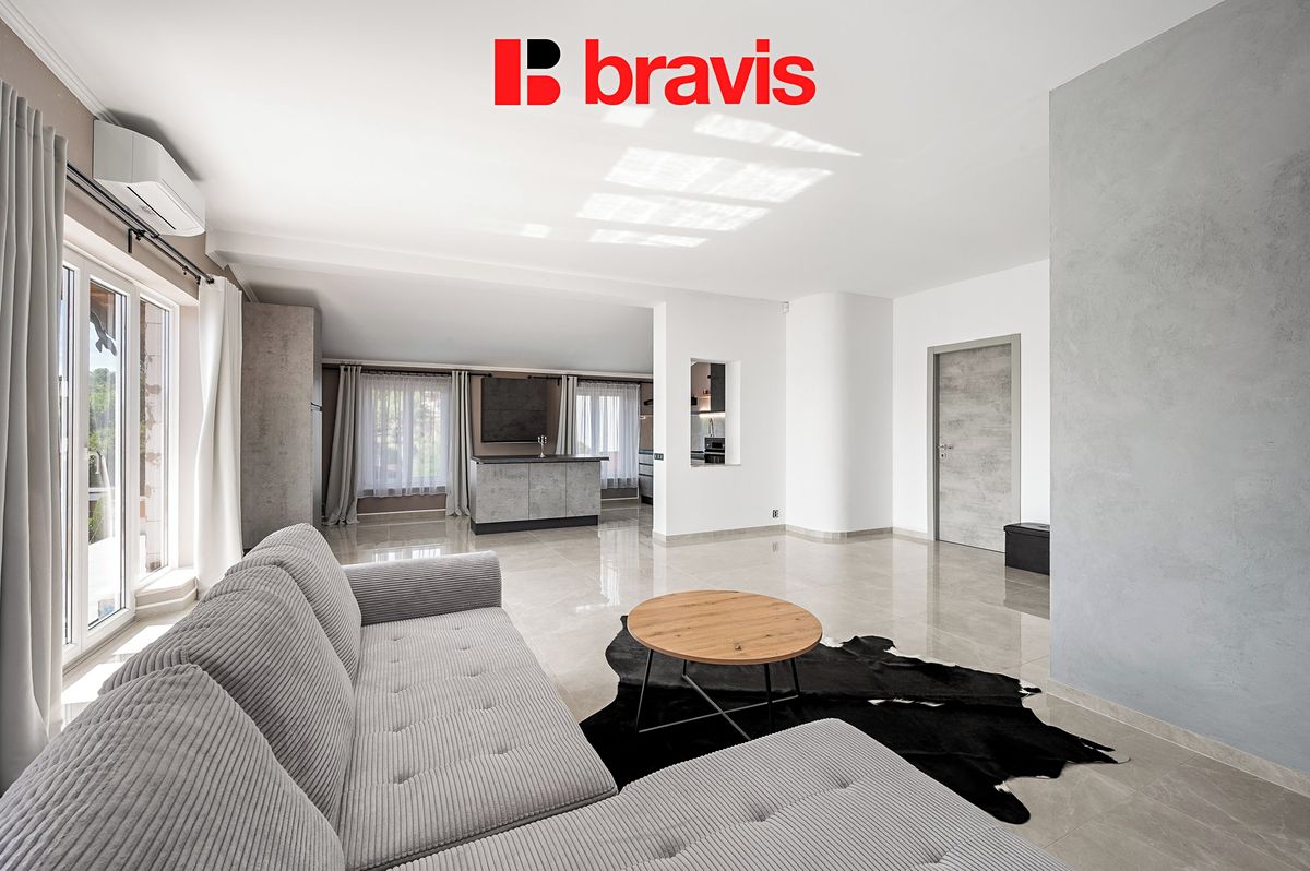 Prodej rodinného domu 524 m², pozemek 1040 m² – fotografie 4