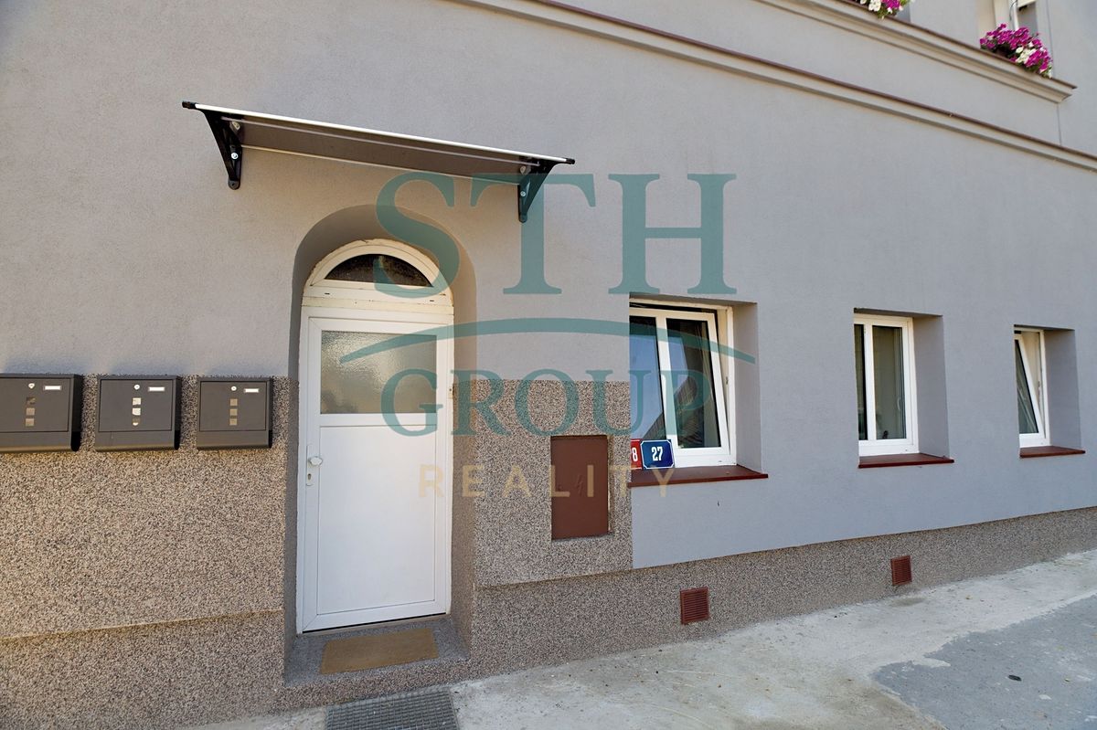 Prodej rodinného domu 300 m², pozemek 227 m² – fotografie 5