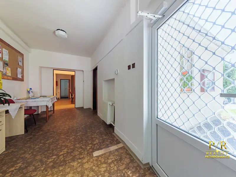 Prodej komerční nemovitosti 650 m², Chodov – náhled fotky 2