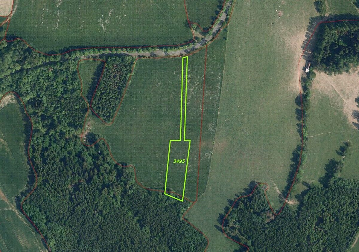 Prodej pole 3885 m²