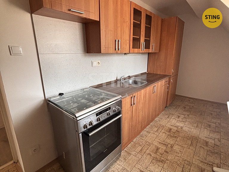 Pronájem bytu 2+1 56 m² – fotografie 2