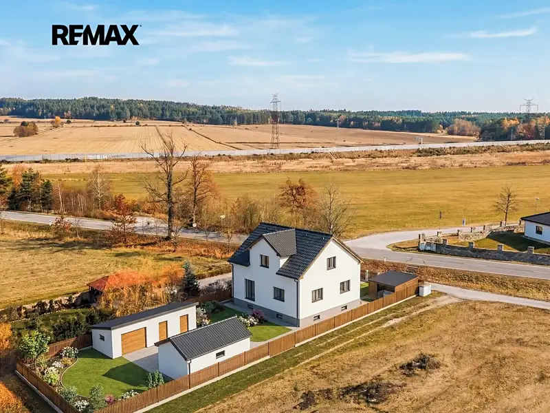 Prodej rodinného domu 175 m², pozemek 451 m², Ševětín – náhled fotky 2