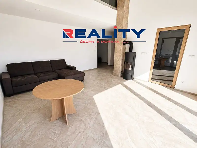 Pronájem rodinného domu 310 m², pozemek 2017 m², Vendolí – náhled fotky 3