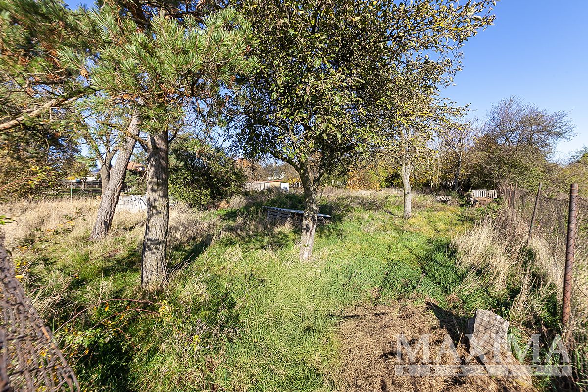Prodej pozemku 935 m² – fotografie 4