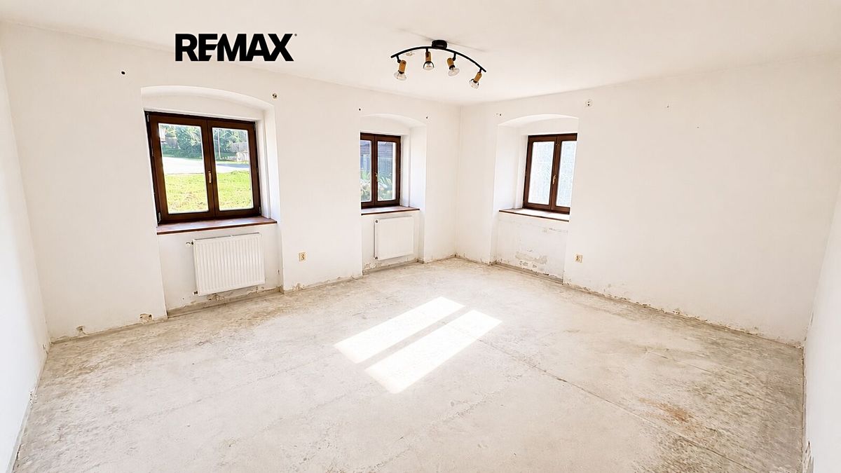 Prodej rodinného domu 230 m², pozemek 260 m² – fotografie 4