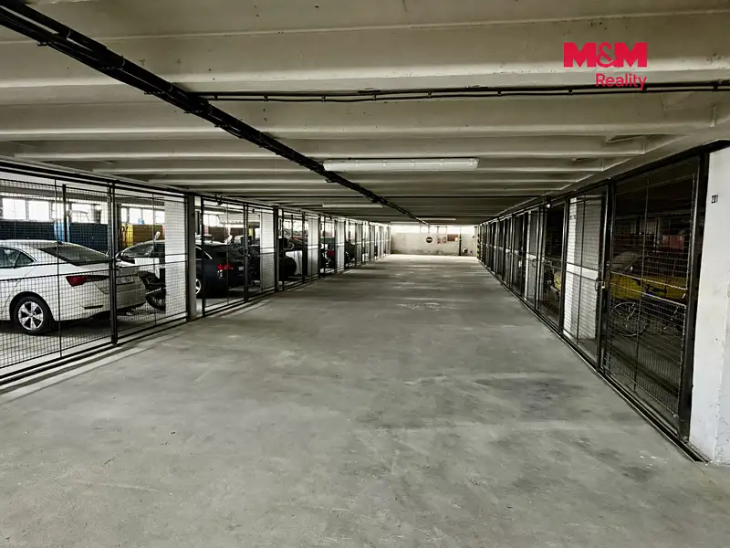 Prodej garážového stání 13 m², Brno – náhled fotky 3