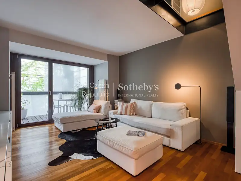Prodej bytu 3+1 98 m², Praha – náhled fotky 1