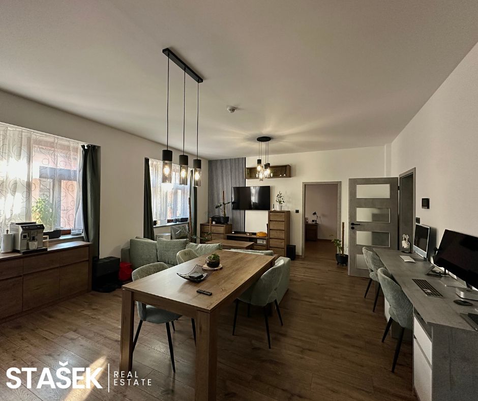Pronájem bytu 2+kk 65 m² – fotografie 3