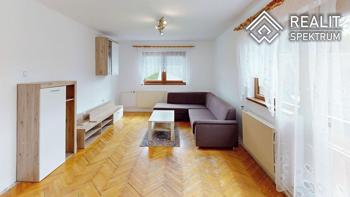 Prodej rodinného domu 209 m², pozemek 1148 m² – fotografie 4