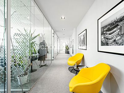Pronájem kanceláře 500 m²