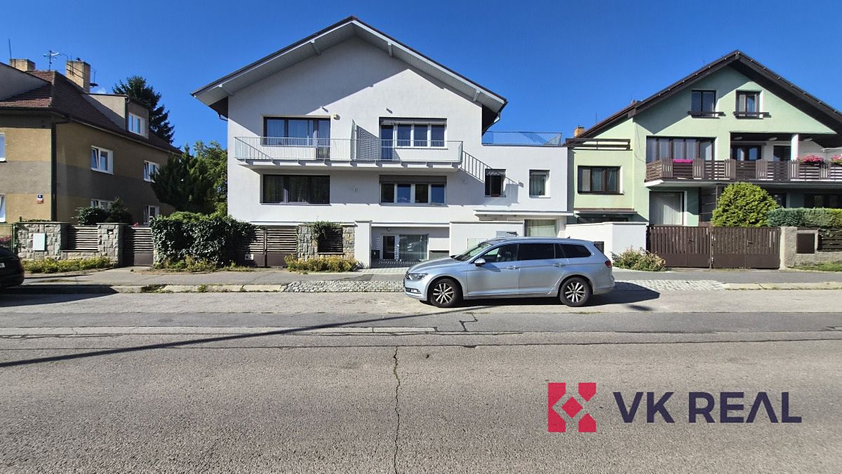 Pronájem obchodního prostoru 70 m²