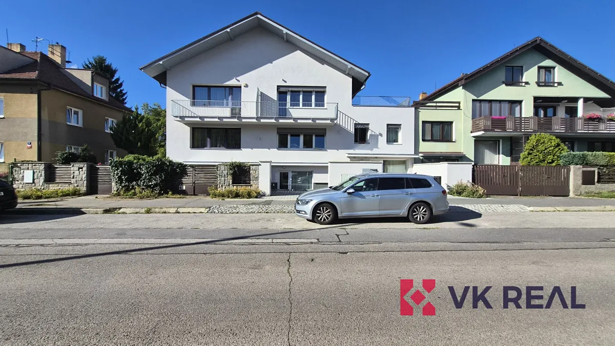 Pronájem obchodního prostoru 70 m²