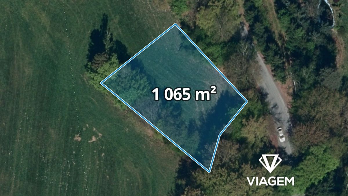 Prodej pole 1065 m²