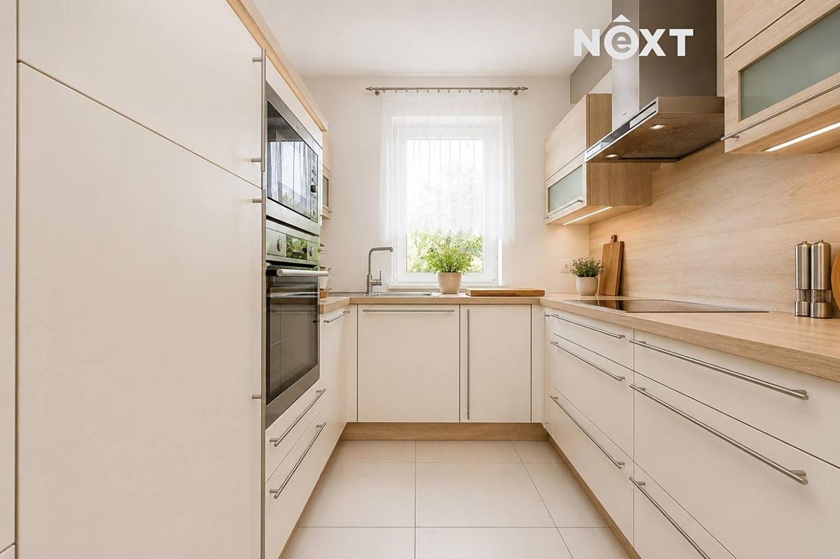 Prodej rodinného domu 143 m², pozemek 256 m² – fotografie 2