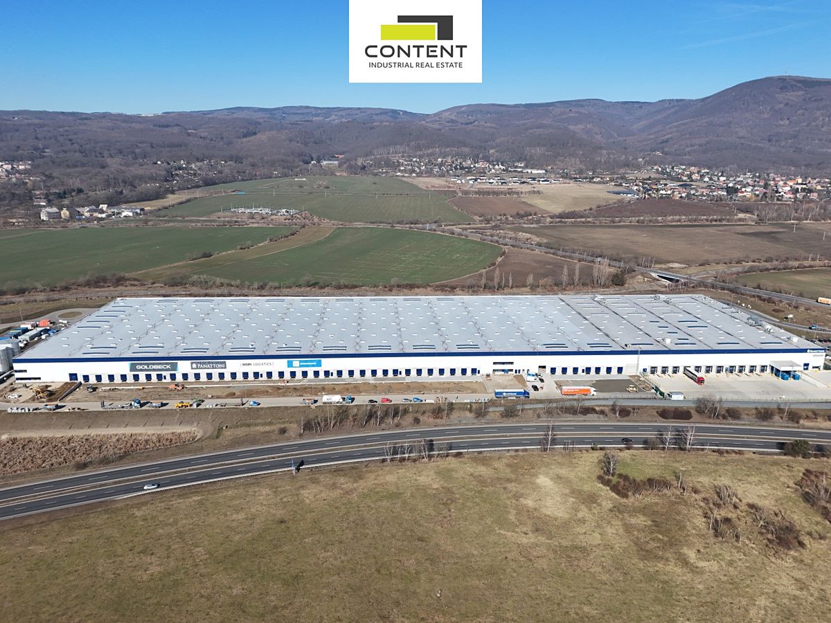 Pronájem skladového prostoru 4300 m² – fotografie 3