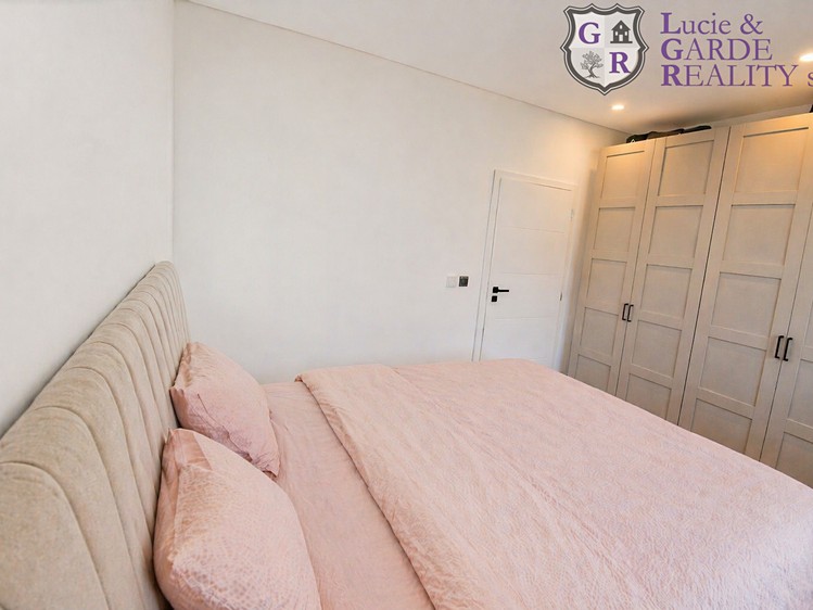 Prodej domu, 160 m² (9 z 33)