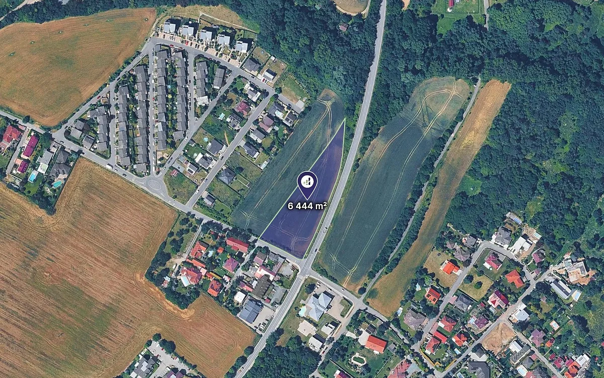 Prodej stavebního pozemku 6444 m²