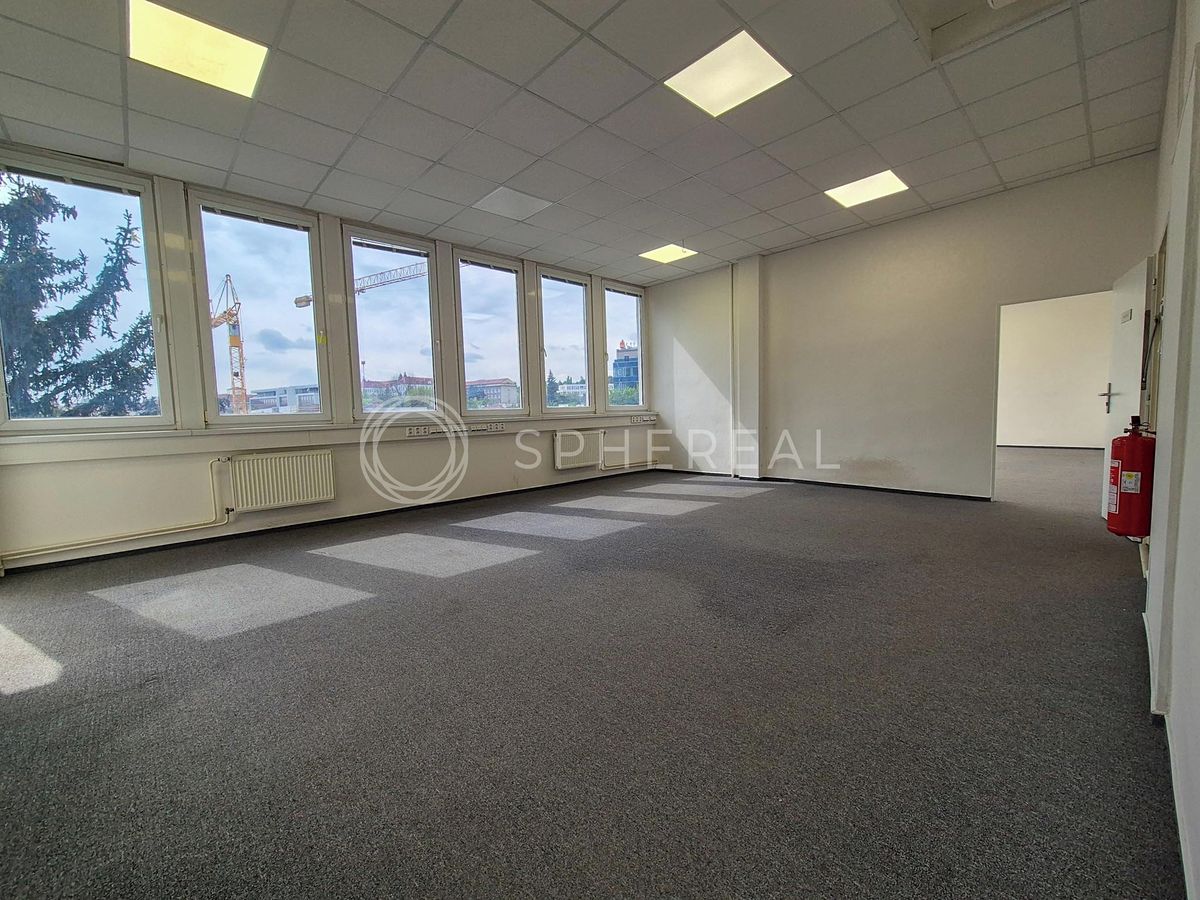 Pronájem kanceláře 91 m² – fotografie 4