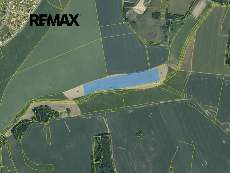 Prodej pole 33476 m², Chodová Planá – náhled fotky 1