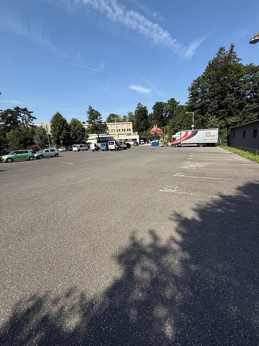Pronájem komerčního pozemku 2400 m² – fotografie 3