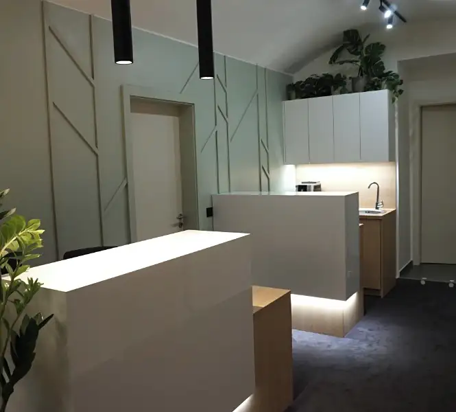 Prodej kanceláře 98 m², Praha – náhled fotky 1